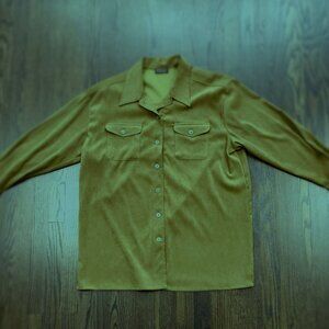 New York & Company dark green Faux Velour long sleeve shirt with pockets size XL